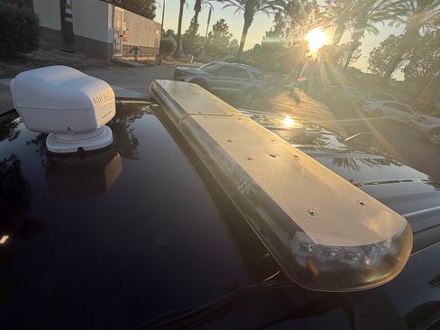 Used 2021 Toyota Tacoma TRD Sport w/ Technology Package image 17