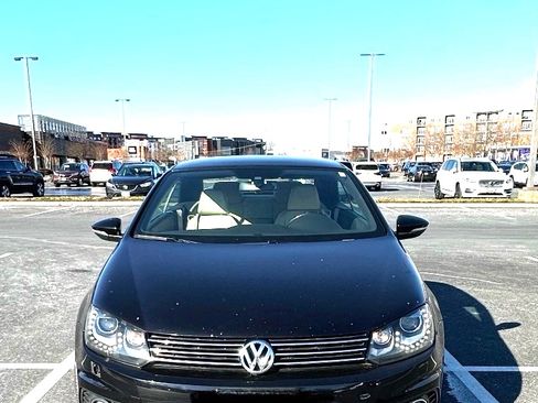 Used 2014 Volkswagen Eos Executive image 4