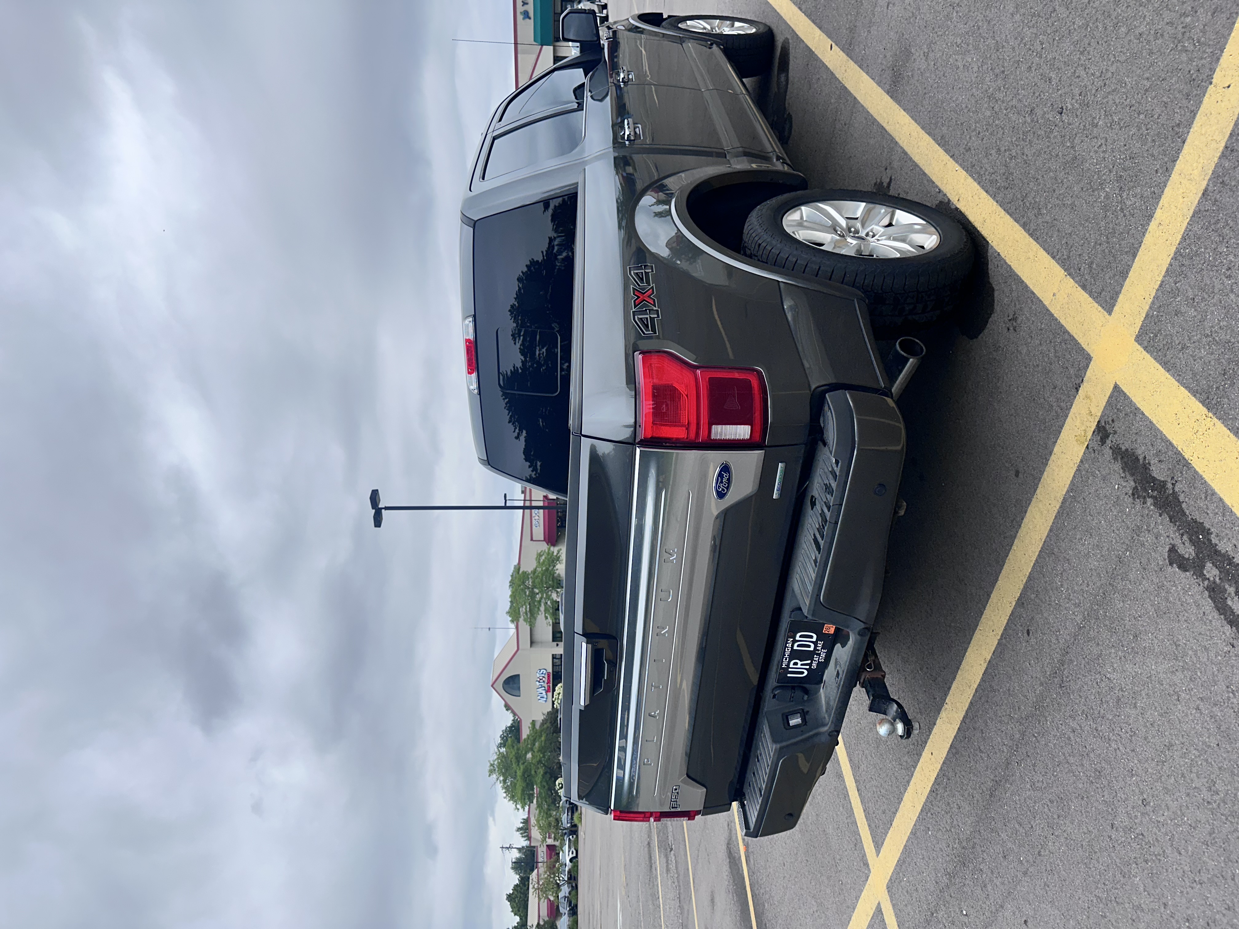 Used 2020 Ford F150 Platinum w/ Equipment Group 701A Luxury AWD/4WD image 2