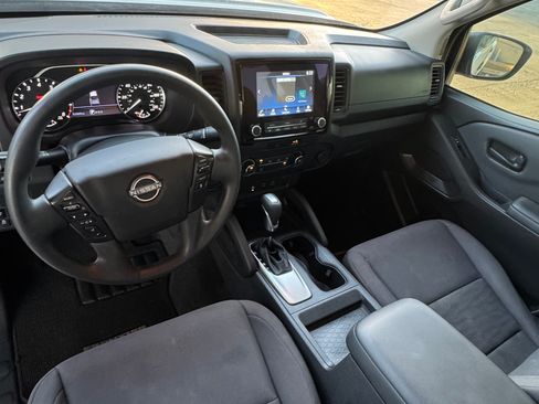 Used 2022 Nissan Frontier S w/ Technology Package RWD image 11