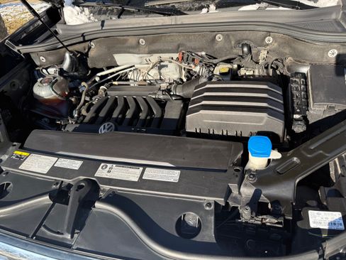 Used 2020 Volkswagen Atlas Cross Sport SEL image 11