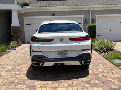 Used 2024 BMW X6 xDrive40i w/ Premium Package AWD/4WD image 8