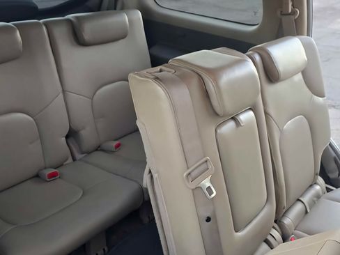 Used 2010 Nissan Pathfinder LE w/ Navigation Pkg image 17