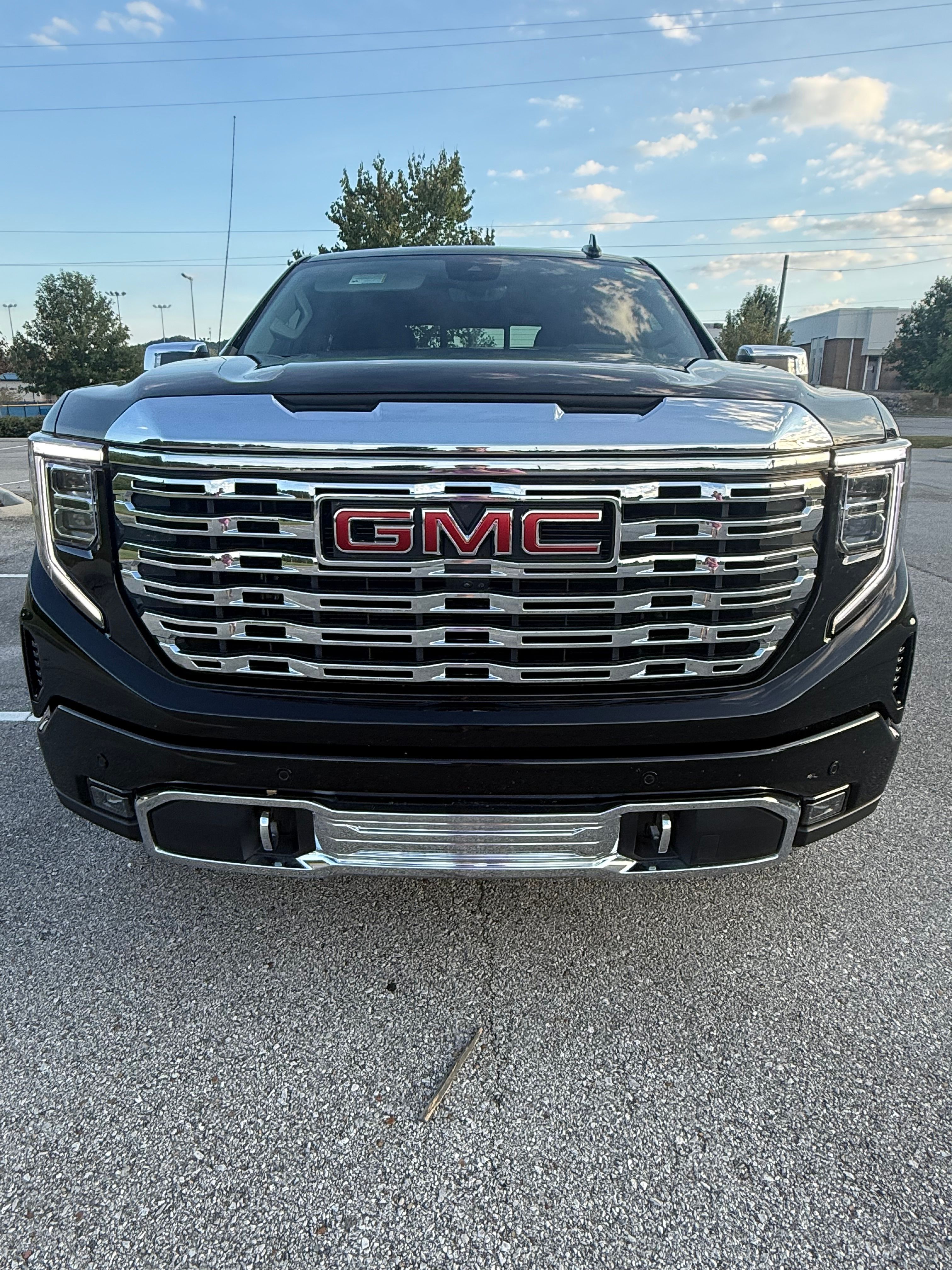 Used 2024 GMC Sierra 1500 Denali AWD/4WD image 10