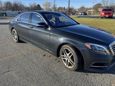 Used 2017 Mercedes-Benz S 550 4MATIC Sedan image 1