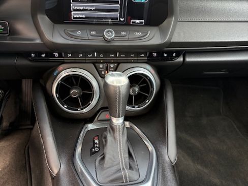 Used 2016 Chevrolet Camaro SS image 5