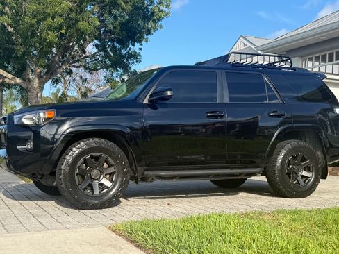 Used 2021 Toyota 4Runner Trail Special Edition RWD image 9