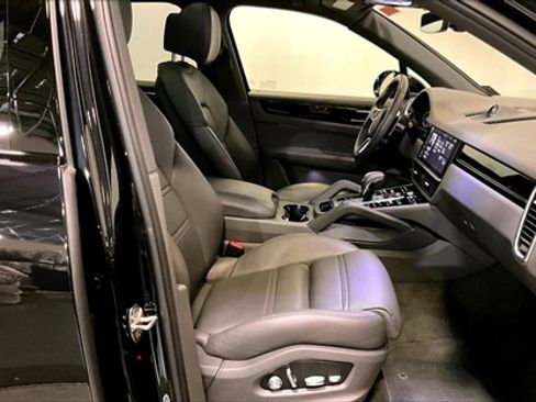 Used 2021 Porsche Cayenne E-Hybrid image 6