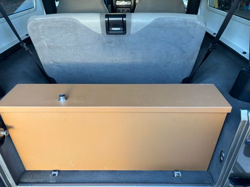 Used 2005 Jeep Wrangler Unlimited Rubicon w/ Sahara Edition Group image 21