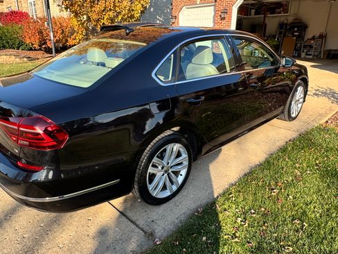 Used 2018 Volkswagen Passat 2.0T SE image 5