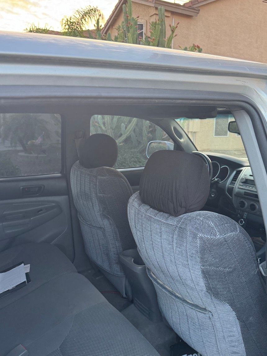 Used 2006 Toyota Tacoma PreRunner RWD image 9