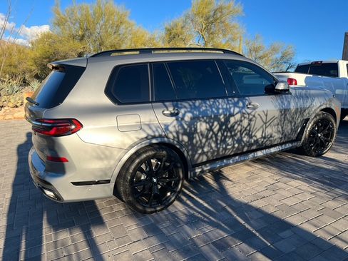 Used 2023 BMW X7 xDrive40i w/ Executive Package AWD/4WD image 5