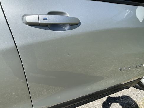 Used 2022 Chevrolet Equinox LS image 13