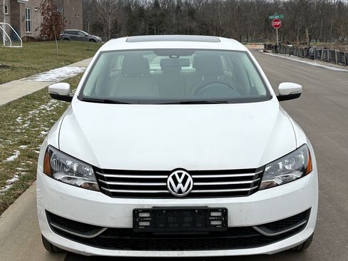 Used 2014 Volkswagen Passat 2.5 SE image 1