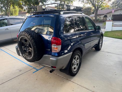 Used 2003 Toyota RAV4 4WD w/ Quick-Order Pkg image 9
