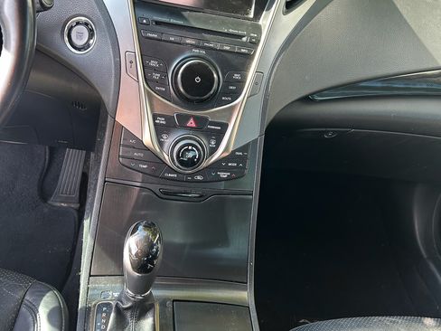 Used 2013 Hyundai Azera FWD image 12