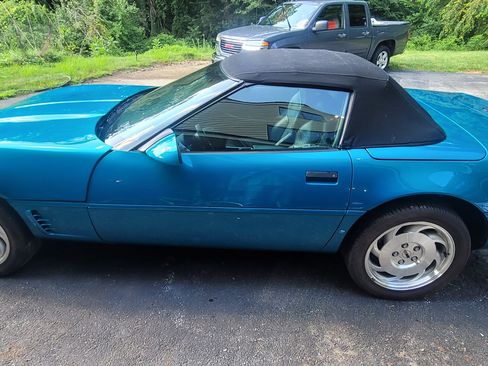 Used 1996 Chevrolet Corvette Convertible image 22