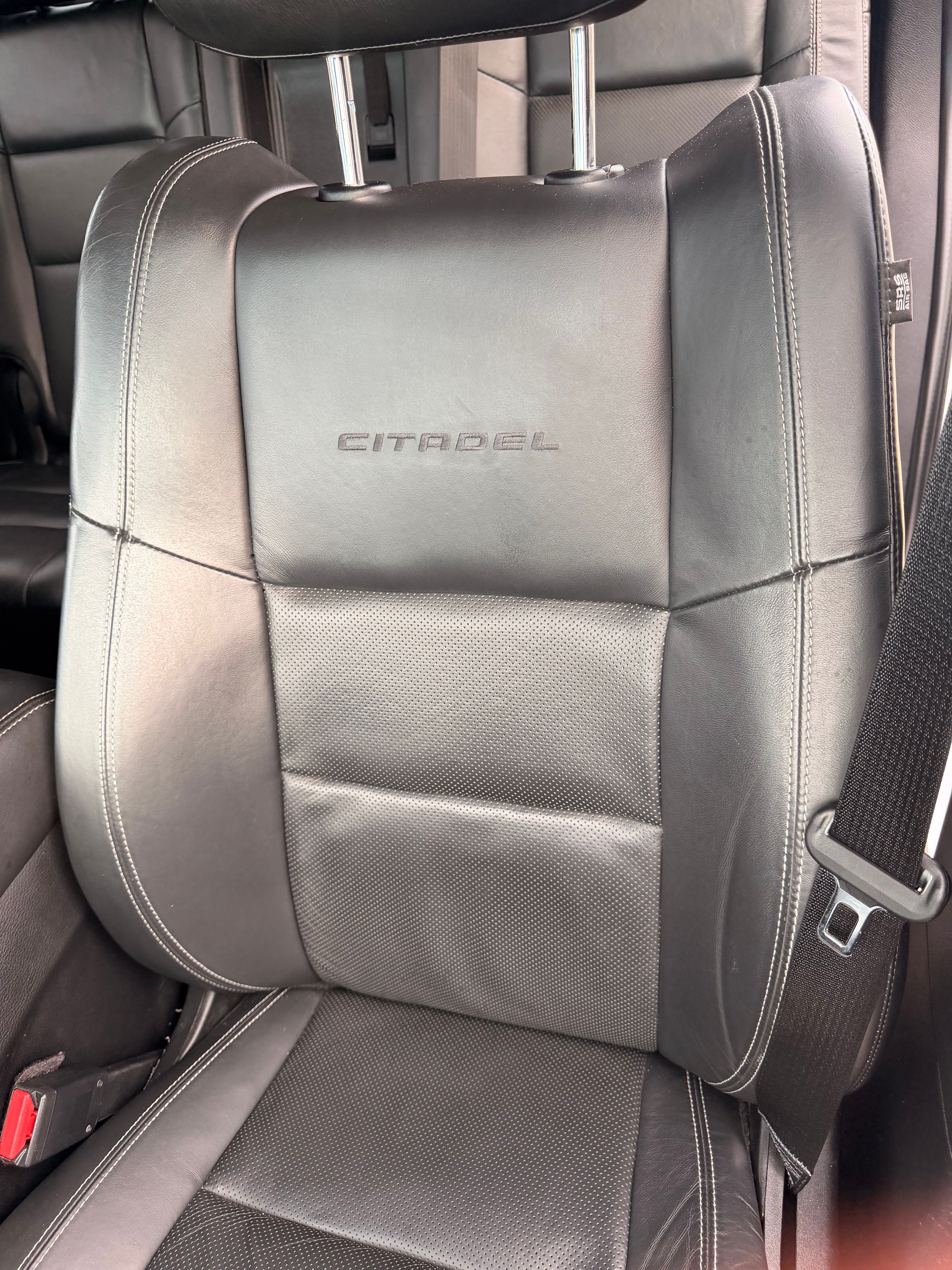 Used 2015 Dodge Durango Citadel RWD image 10