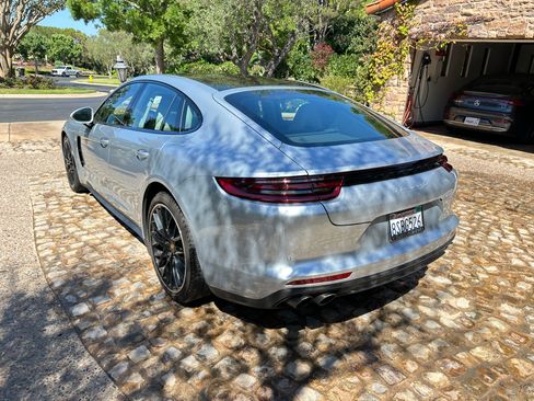 Used 2018 Porsche Panamera 4S AWD/4WD image 8