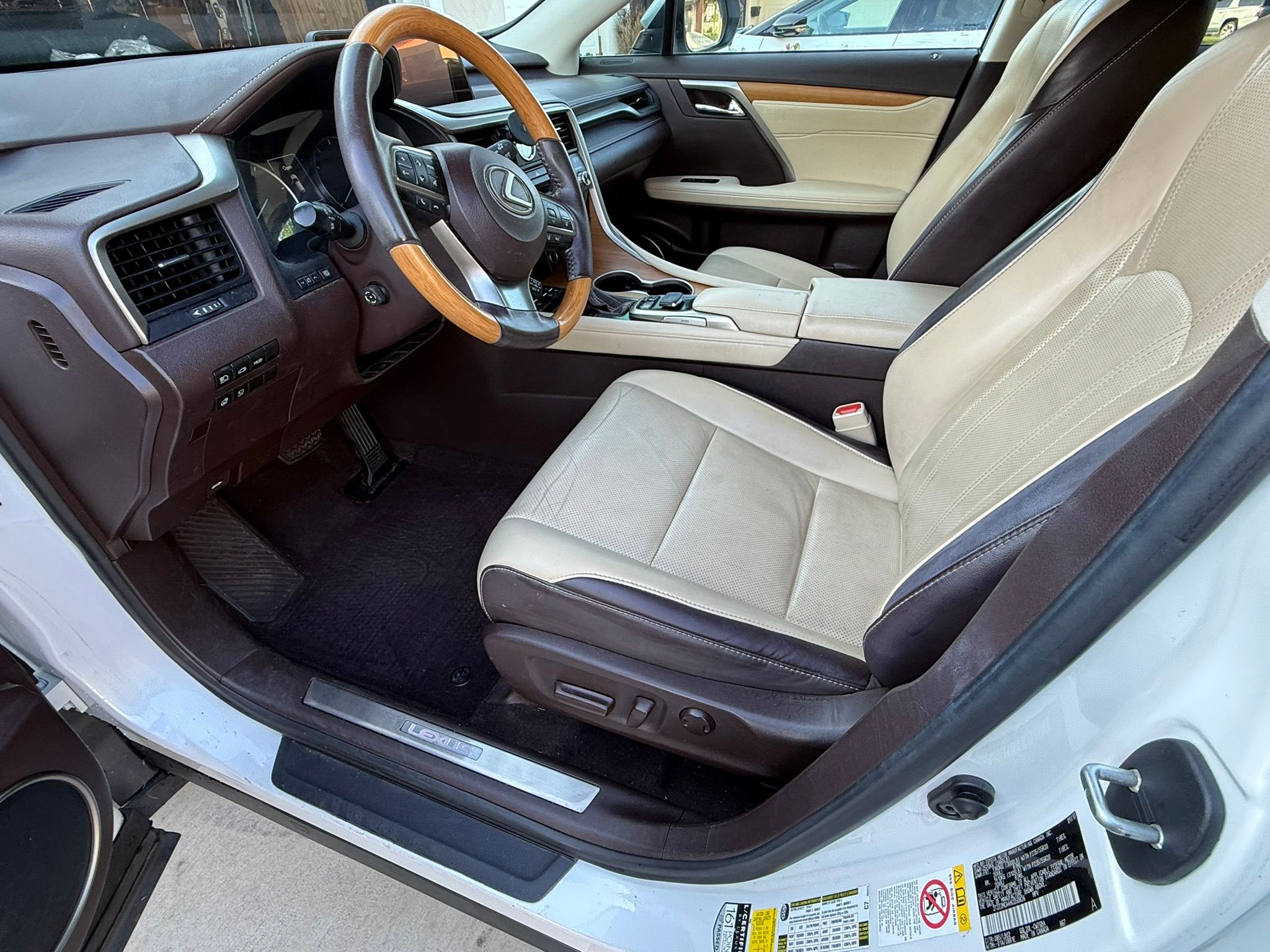 Used 2017 Lexus RX 350 FWD w/ Premium Package image 9