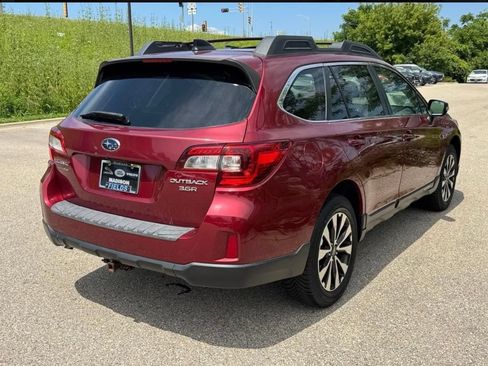 Used 2016 Subaru Outback 2.5i Premium AWD/4WD image 16