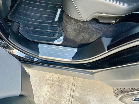 Used 2017 Land Rover Range Rover Sport HSE image 10