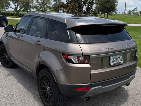 Used 2015 Land Rover Range Rover Evoque Pure Plus AWD/4WD image 8