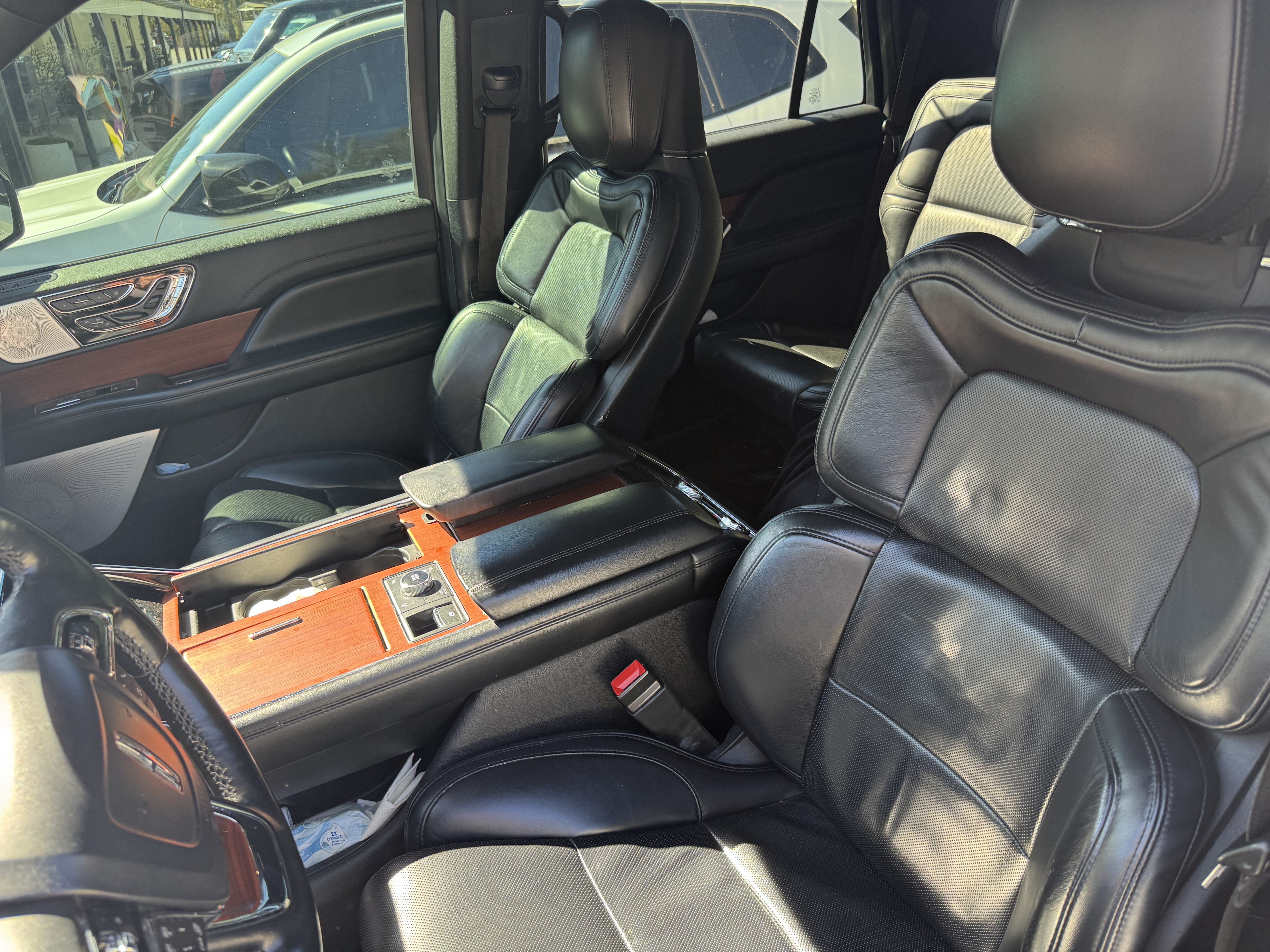 Used 2021 Lincoln Navigator Reserve AWD/4WD image 10