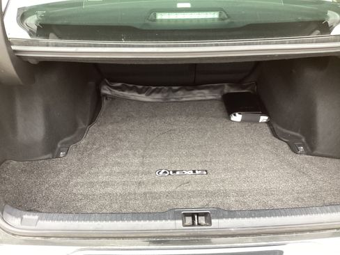 Used 2023 Lexus IS 350 F Sport image 11