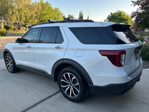 Used 2020 Ford Explorer ST AWD/4WD image 5