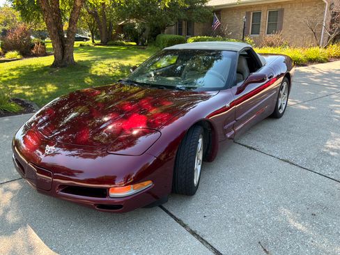 Used 2003 Chevrolet Corvette Convertible w/ Preferred Equipment Group1 RWD image 4