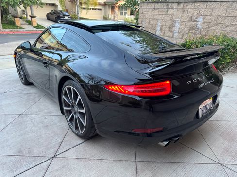 Used 2015 Porsche 911 Carrera S image 8