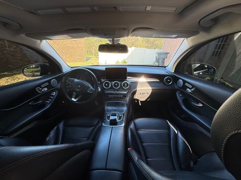 Used 2017 Mercedes-Benz GLC 300 4MATIC Coupe image 13