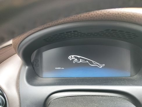 Used 2011 Jaguar XJ L Supersport image 11