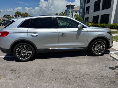 Used 2017 Lincoln MKX Reserve w/ Cargo Utility Package AWD/4WD image 8