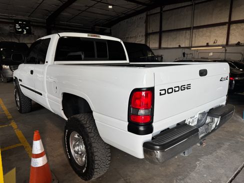 Used 2001 Dodge Ram 2500 Truck 4x4 Quad Cab image 6