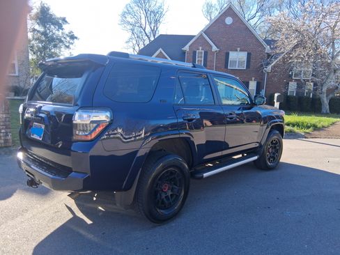 Used 2023 Toyota 4Runner SR5 image 10