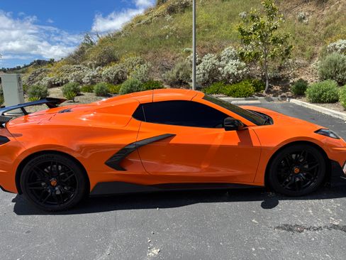 Used 2022 Chevrolet Corvette Stingray Premium Conv w/ Z51 Performance Package image 5