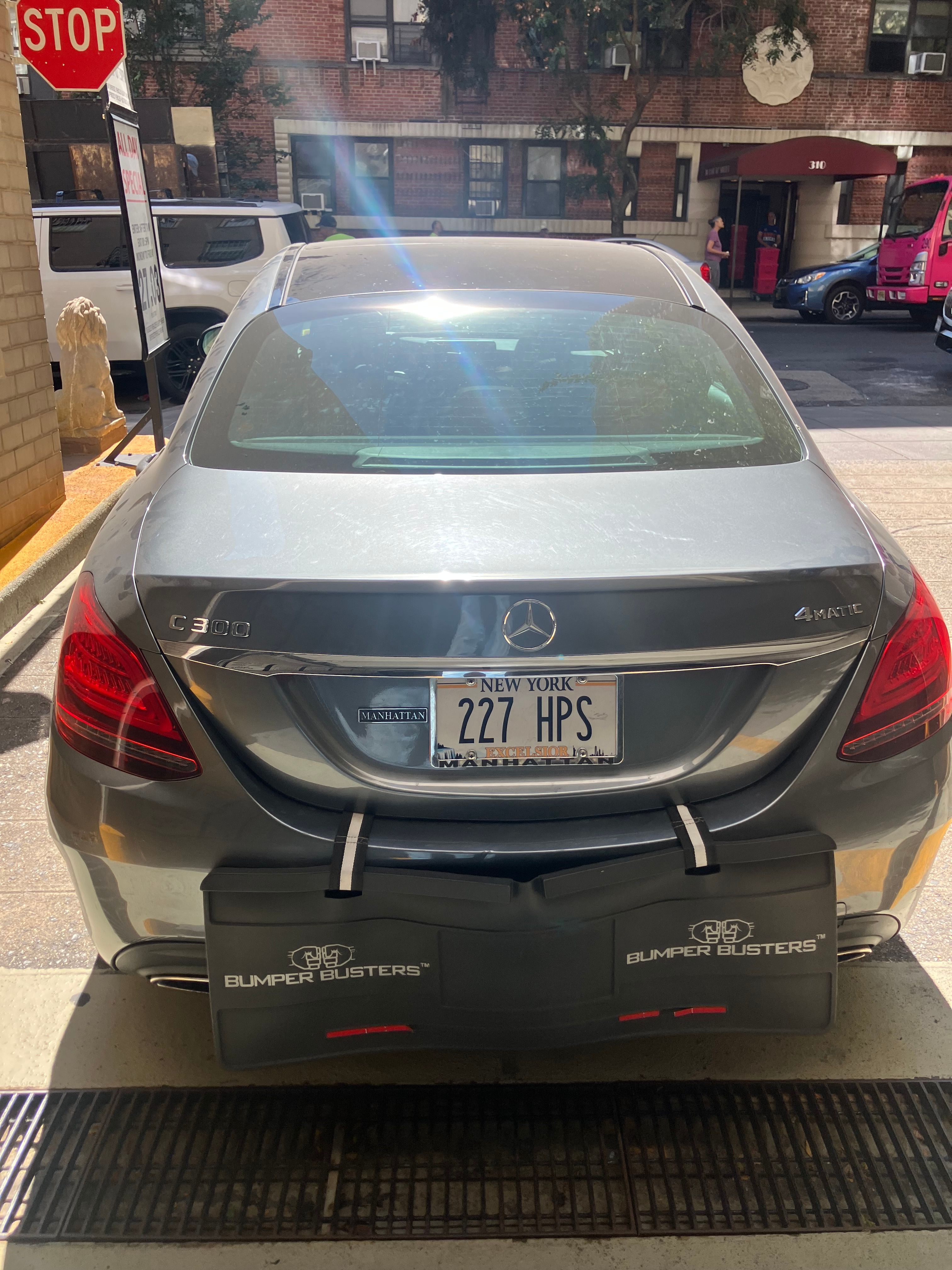 Used 2019 Mercedes-Benz C 300 4MATIC Sedan image 4