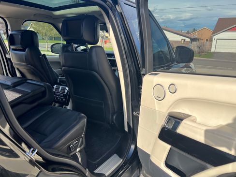 Used 2013 Land Rover Range Rover Supercharged image 15