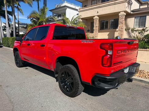 Used 2023 Chevrolet Silverado 1500 LT Trail Boss w/ Convenience Package II image 9