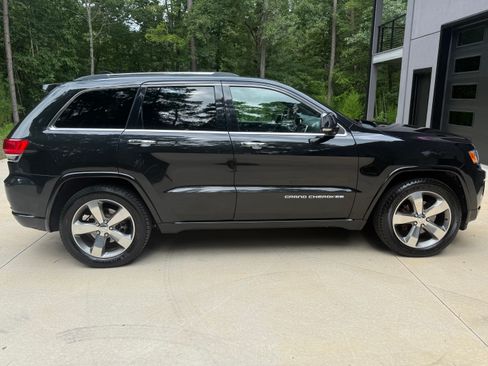 Used 2014 Jeep Grand Cherokee Overland image 8