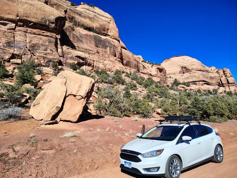 Used 2017 Ford Focus Titanium image 19