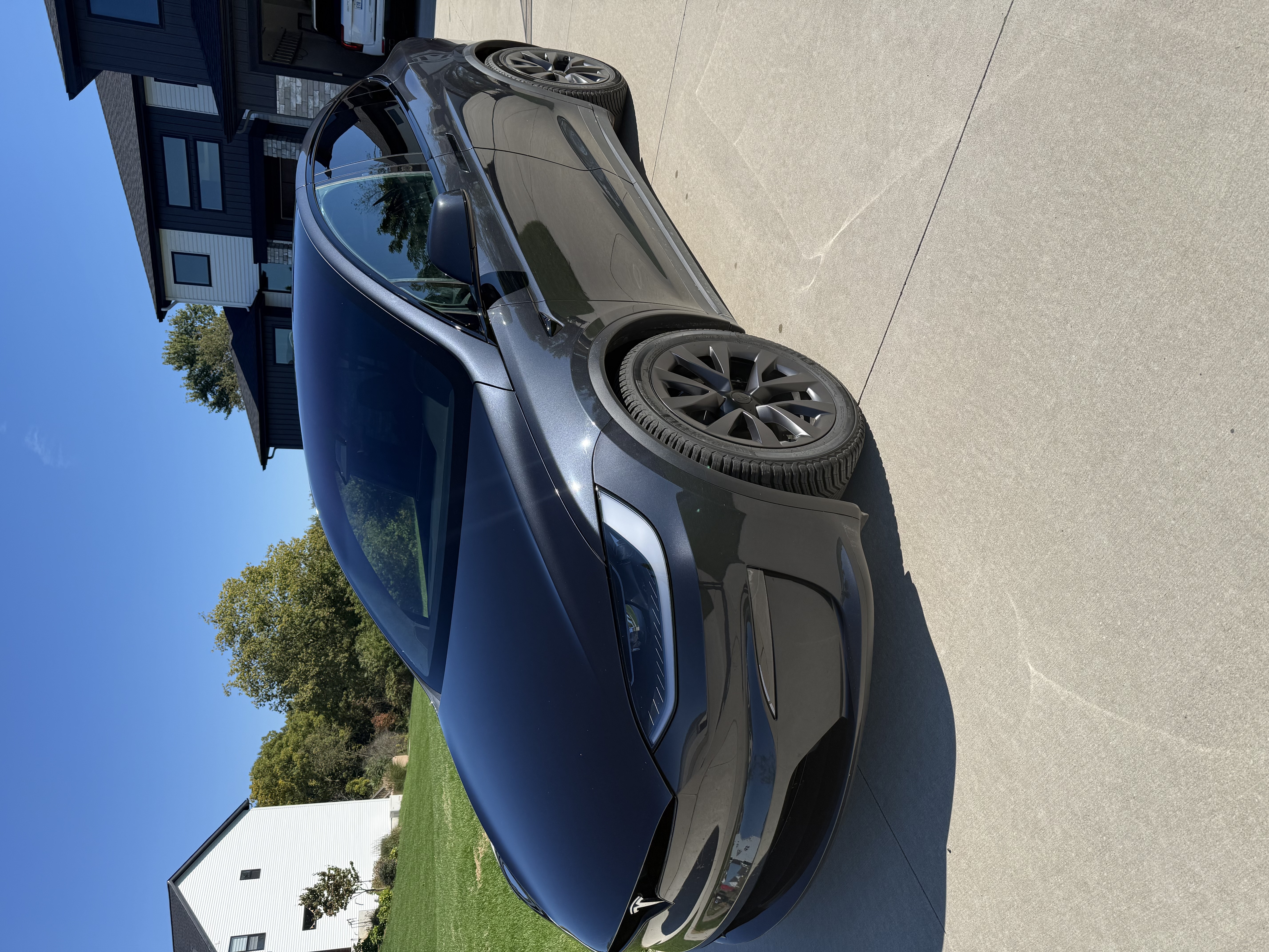 Used 2024 Tesla Model X AWD/4WD image 5