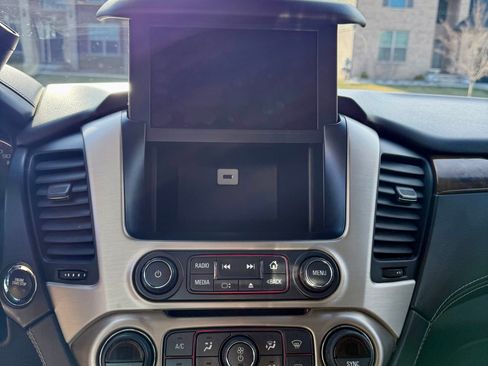 Used 2016 GMC Yukon Denali w/ Open Road Package image 13