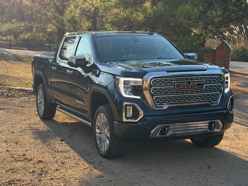 Used 2021 GMC Sierra 1500 Denali w/ Denali Premium Package image 16