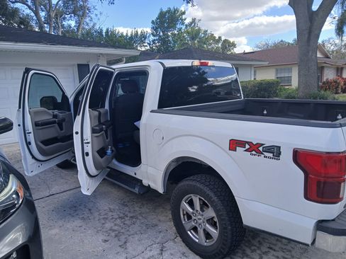 Used 2019 Ford F150 XLT w/ Equipment Group 302A Luxury image 11