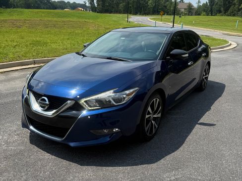 Used 2017 Nissan Maxima Platinum FWD image 1