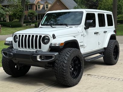 Used 2018 Jeep Wrangler Unlimited Sahara w/ Uconnect 4C Nav & Sound Group