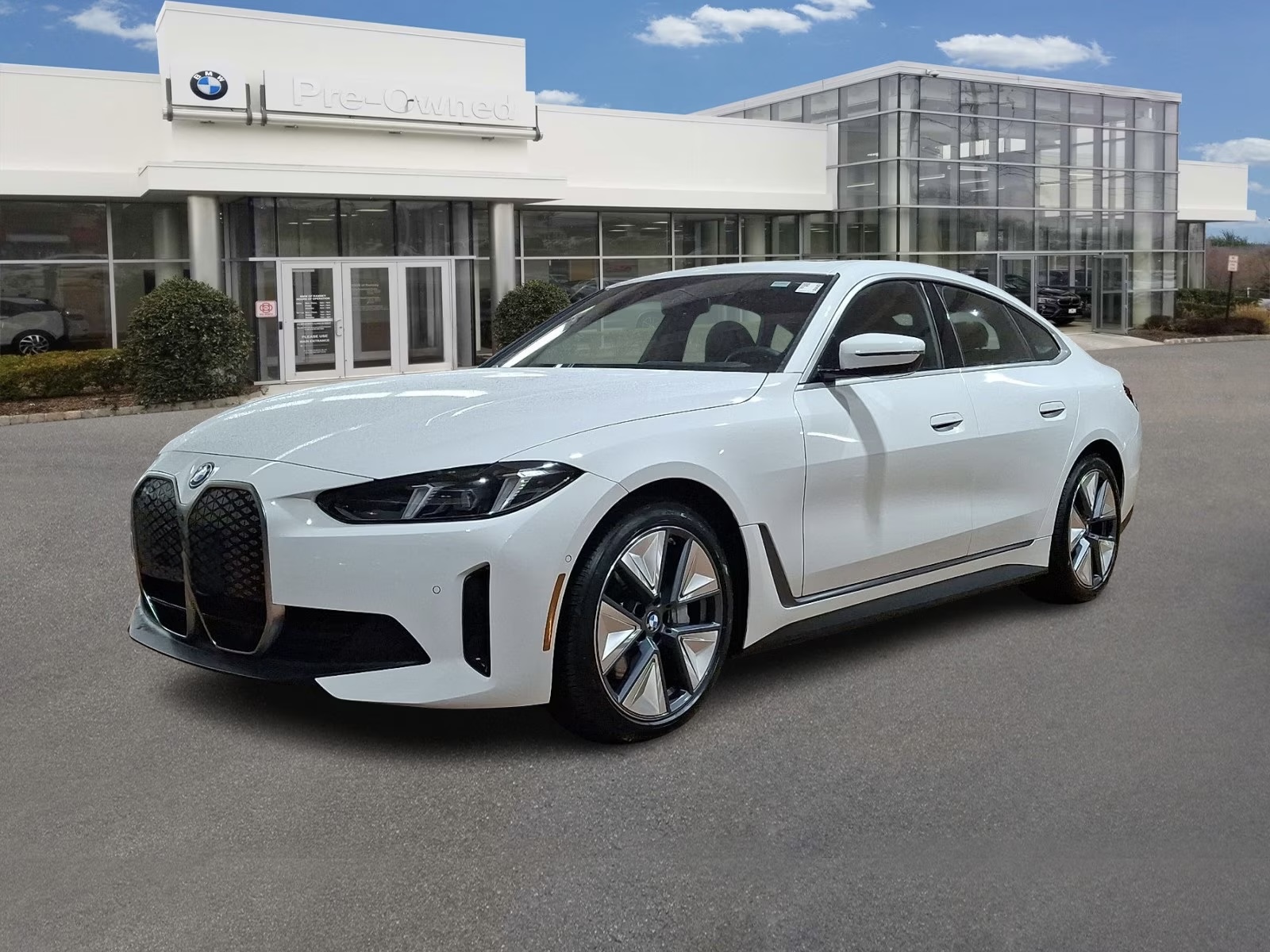 Used 2025 BMW i4 xDrive40i w/ Premium Package AWD/4WD image 1